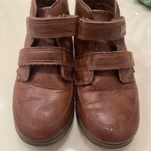 Oshkosh Toddler Boy’s Brown Double Strap Boot size 11